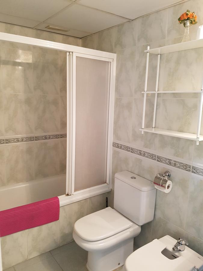 Habitaciones Bajondillo ตอร์เรโมลิโนส ภายนอก รูปภาพ