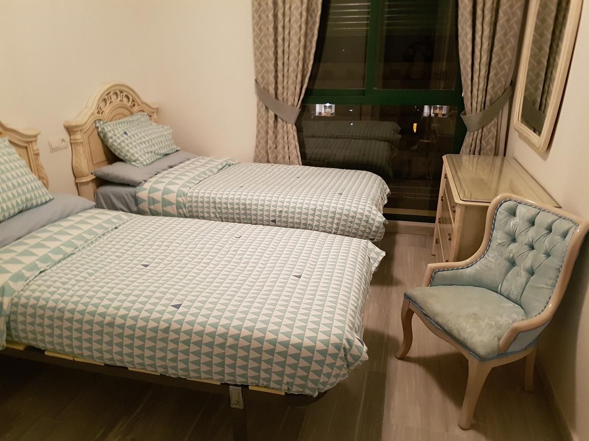Habitaciones Bajondillo ตอร์เรโมลิโนส ภายนอก รูปภาพ